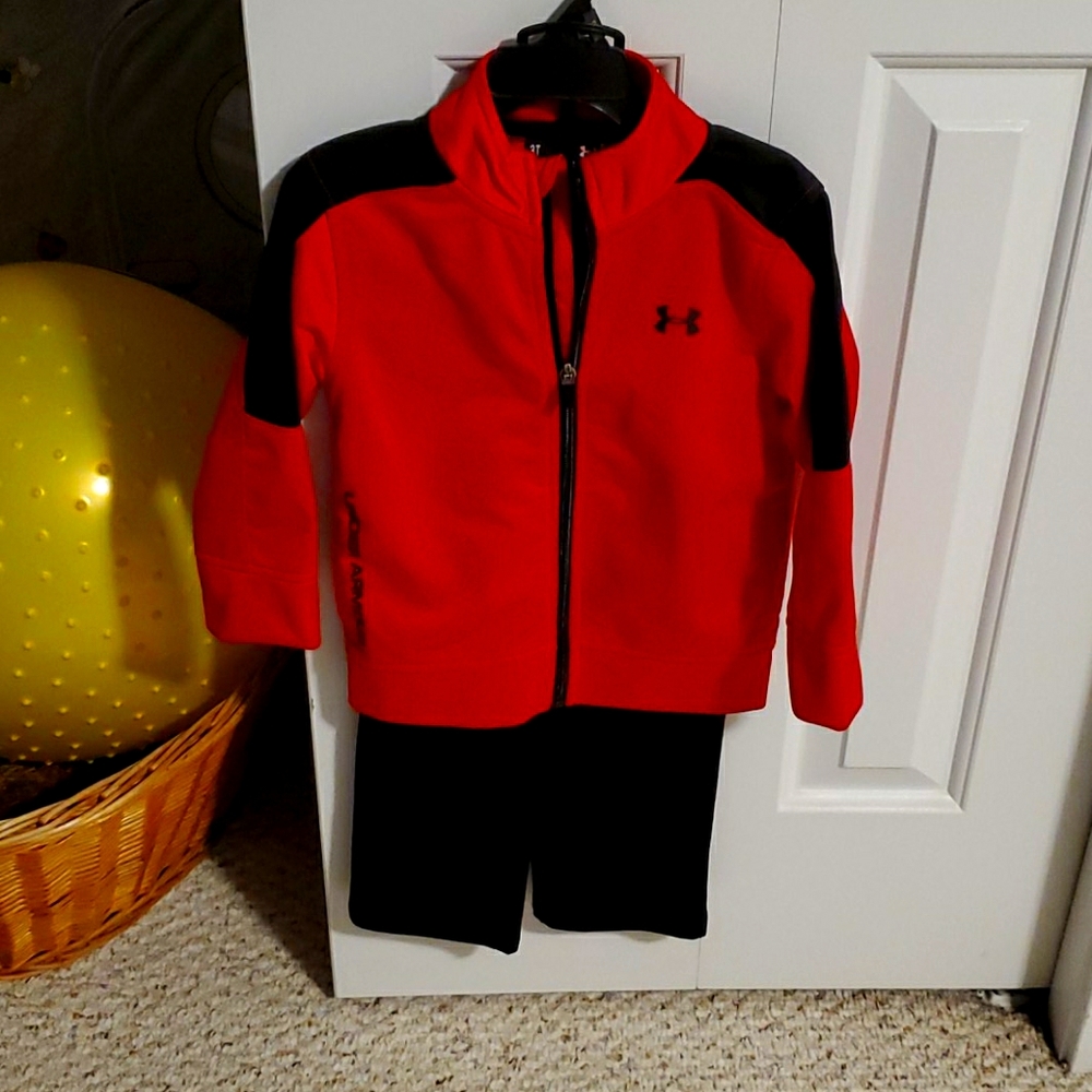 Under armor boys sweats set 3T